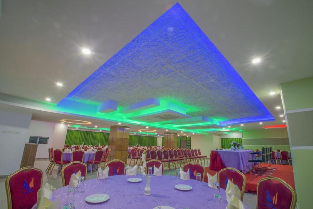 Hotel Mira Garden Sylhet Esterno foto