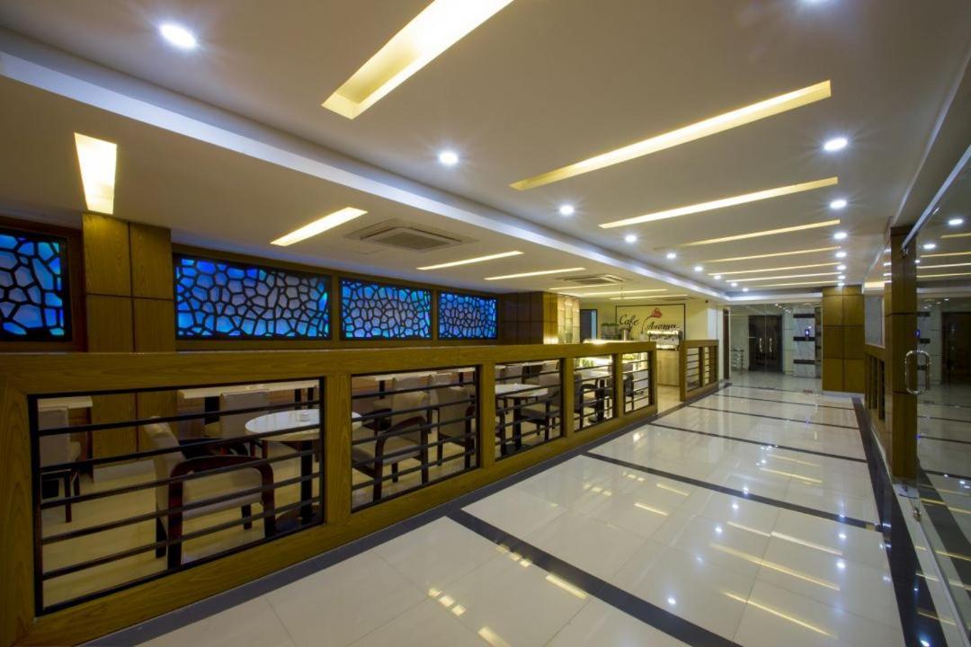 Hotel Mira Garden Sylhet Esterno foto