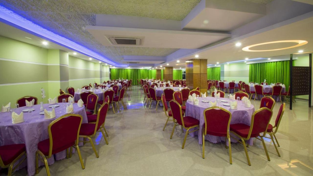 Hotel Mira Garden Sylhet Esterno foto