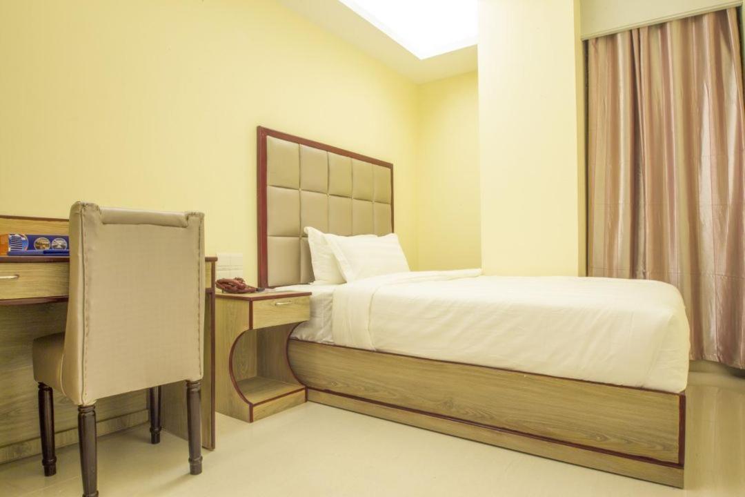 Hotel Mira Garden Sylhet Esterno foto