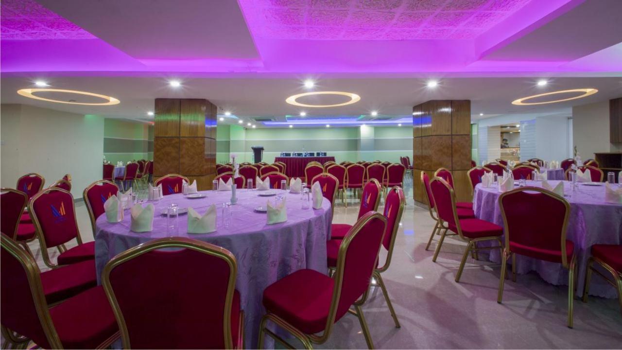 Hotel Mira Garden Sylhet Esterno foto