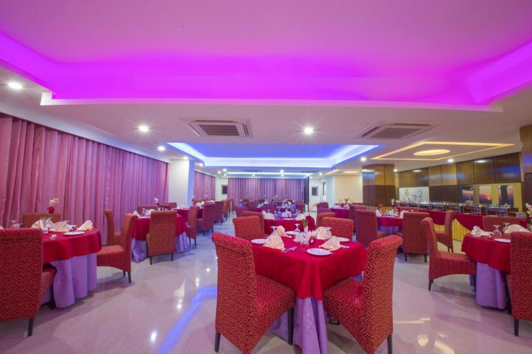 Hotel Mira Garden Sylhet Esterno foto