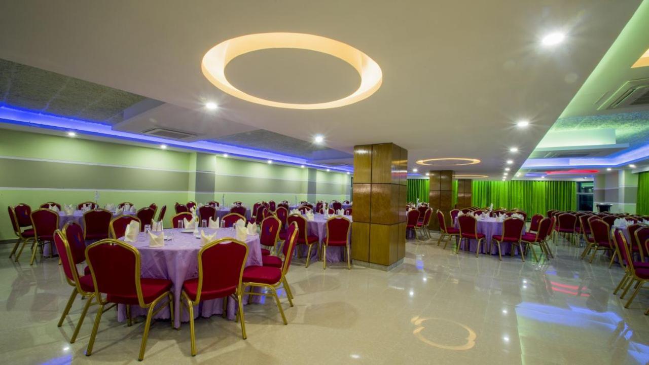 Hotel Mira Garden Sylhet Esterno foto