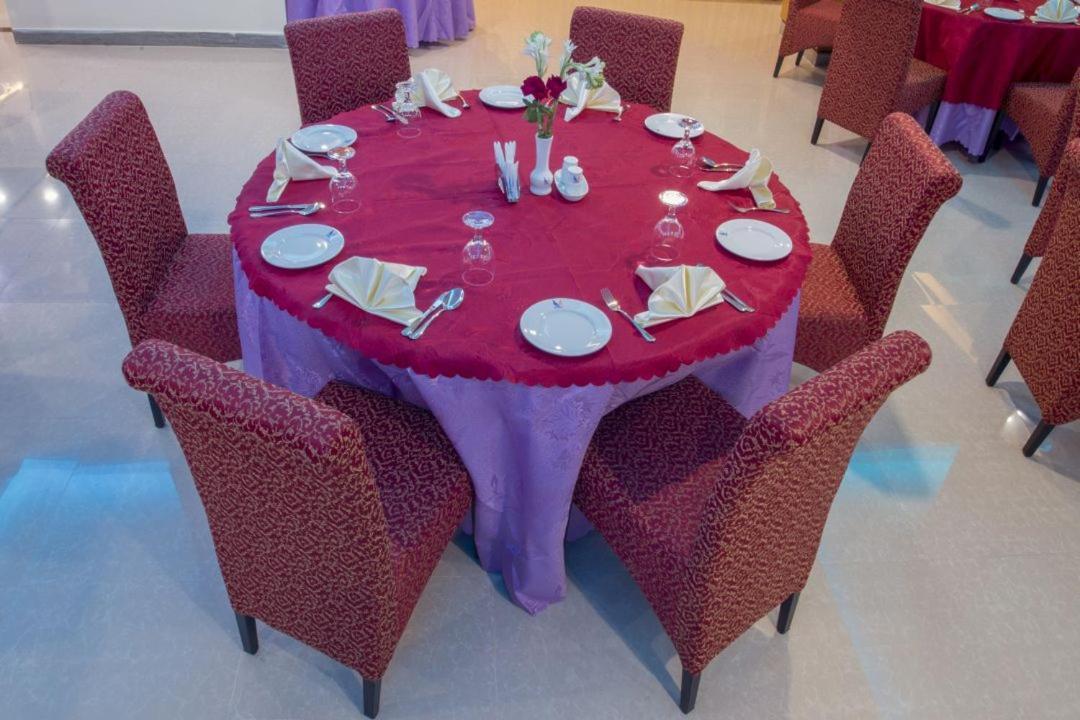 Hotel Mira Garden Sylhet Esterno foto